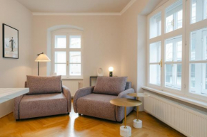 Boutique APT for 4-6 at MQ